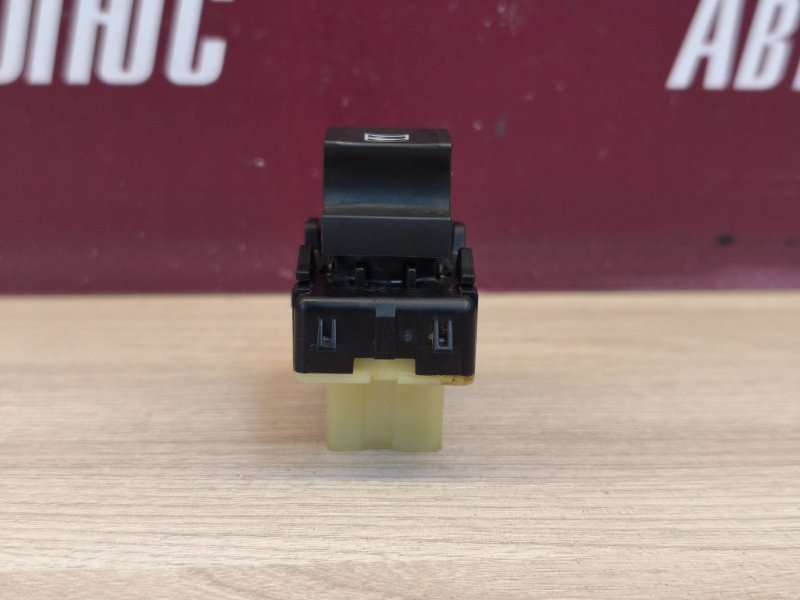 Кнопка стеклоподъемника