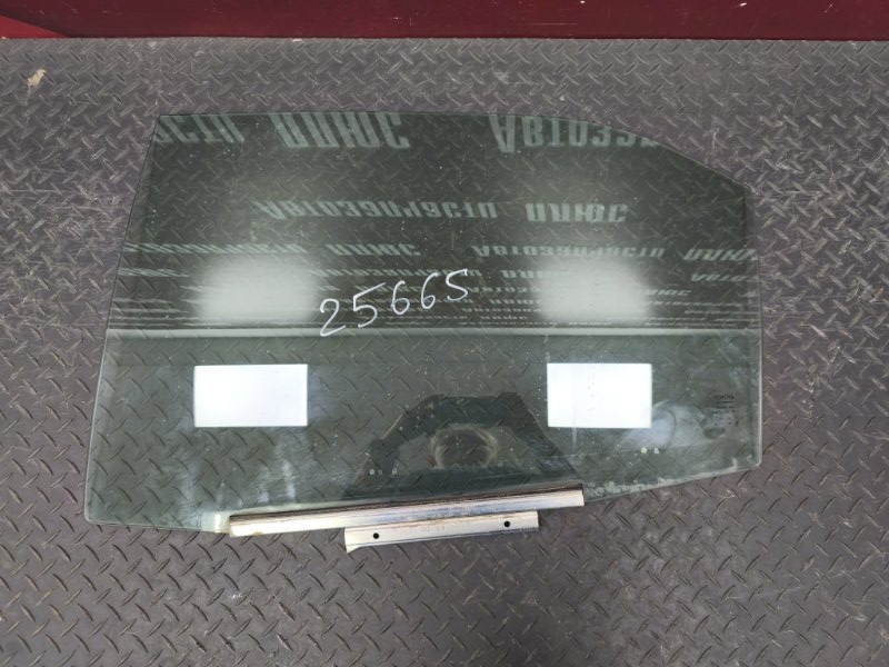 Стекло двери