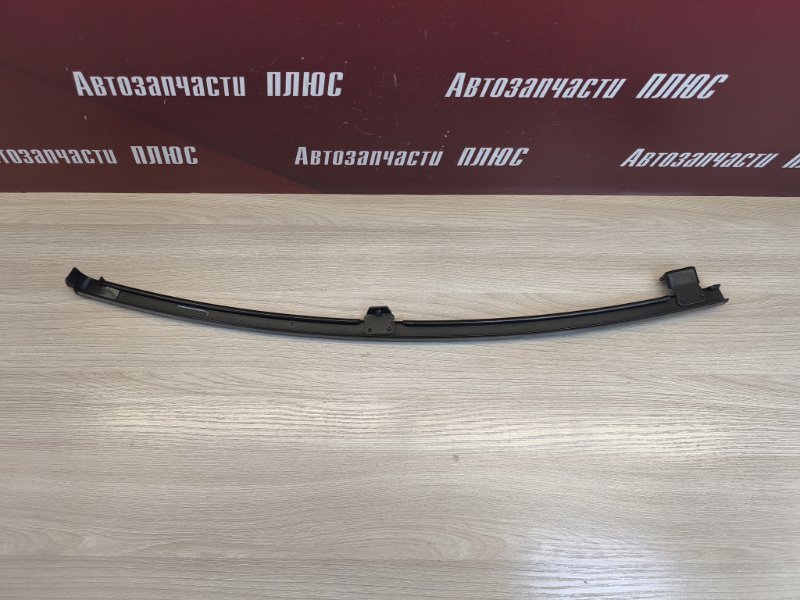 Направляющая стекла двери