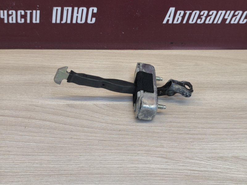 Ограничитель двери