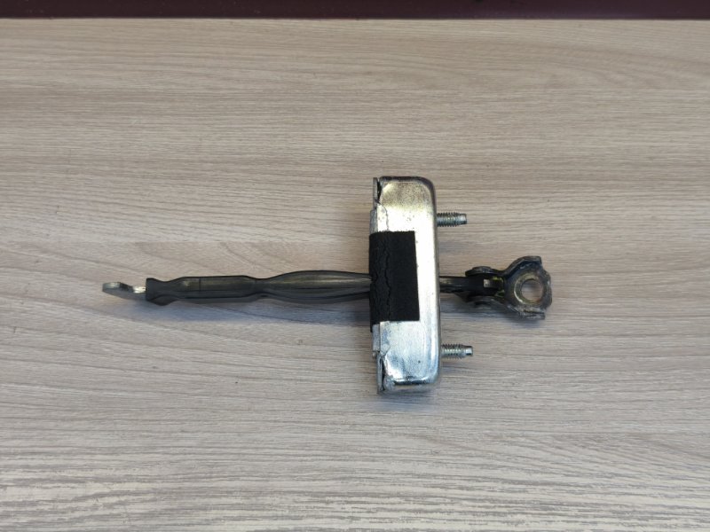 Ограничитель двери