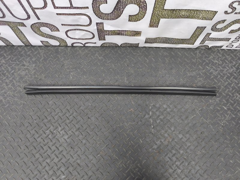 Уплотнитель стекла двери внутренний