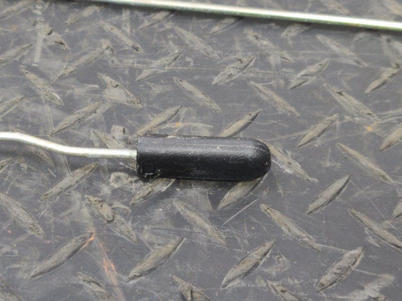 Тяга замка двери