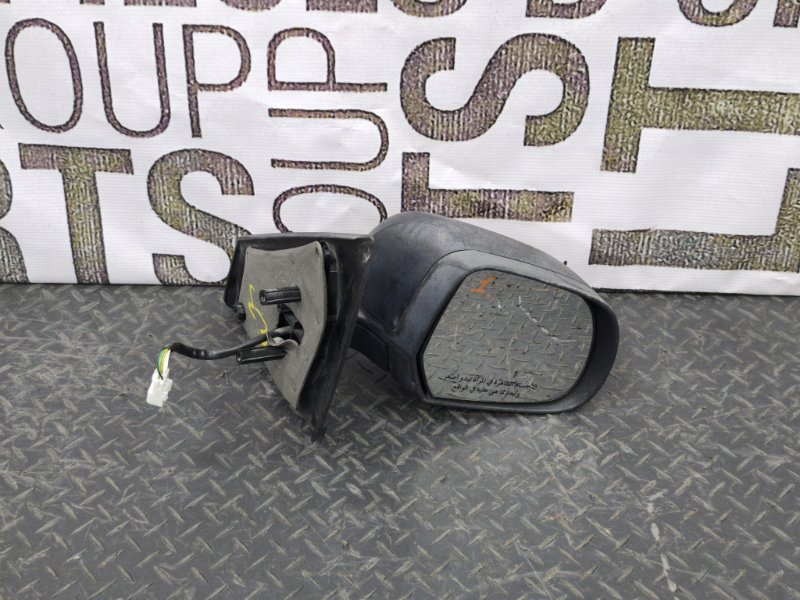 Зеркало заднего вида боковое