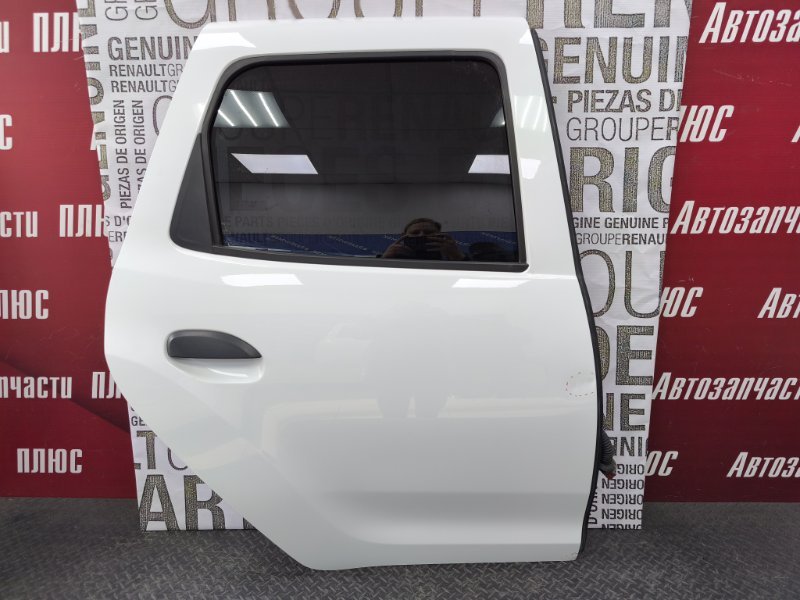 Дверь боковая