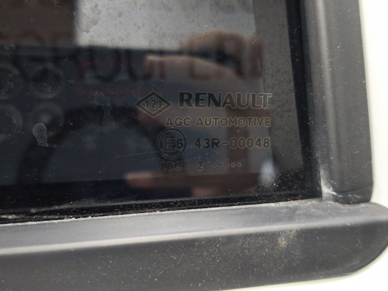 Дверь боковая