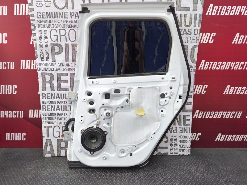 Дверь боковая