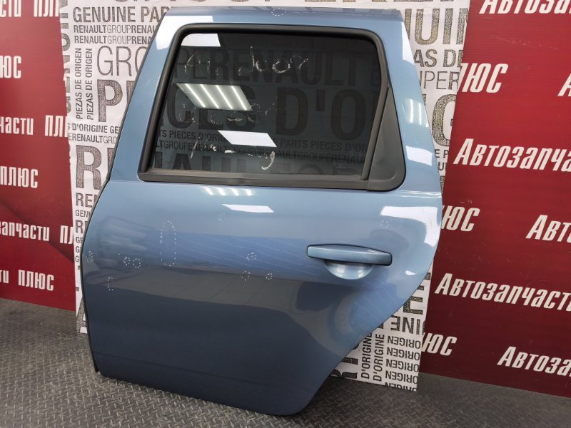 Дверь боковая