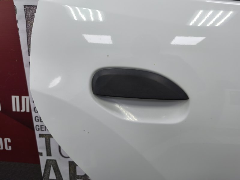 Дверь боковая