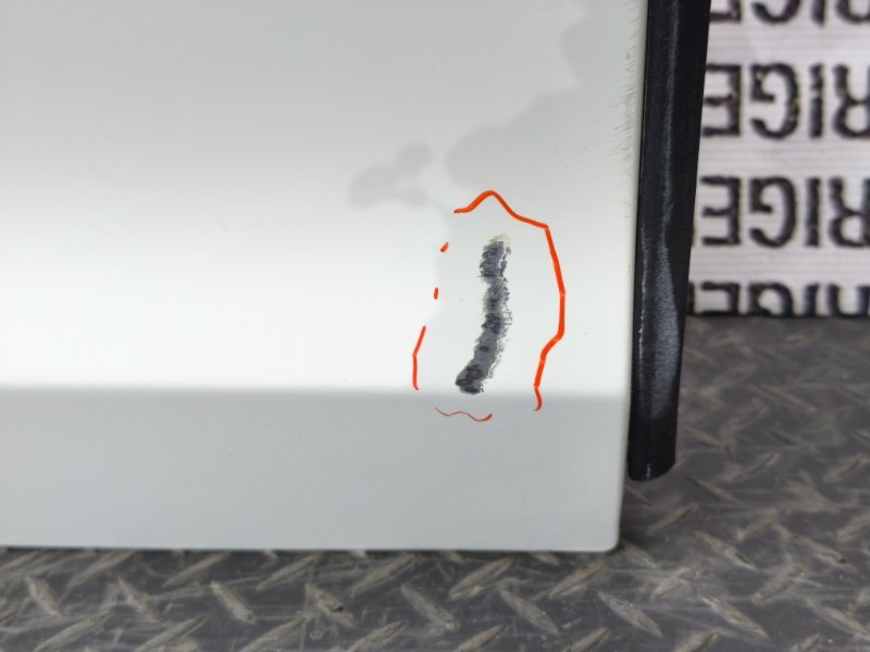 Дверь боковая