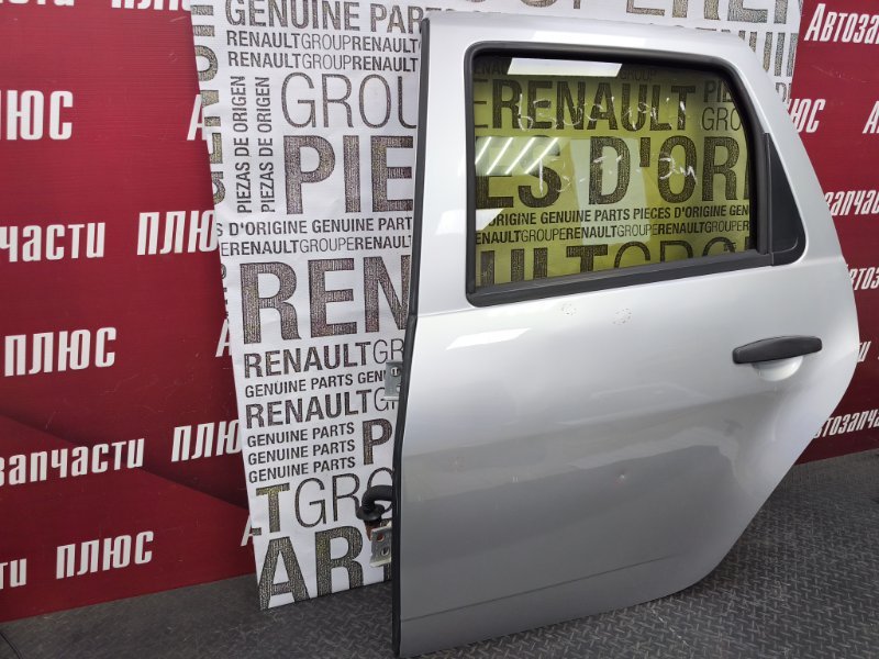 Дверь боковая