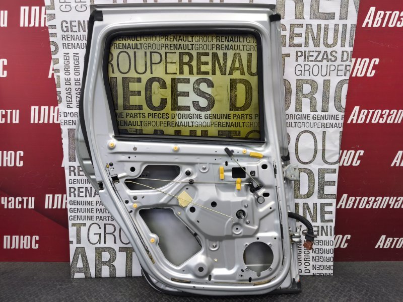 Дверь боковая