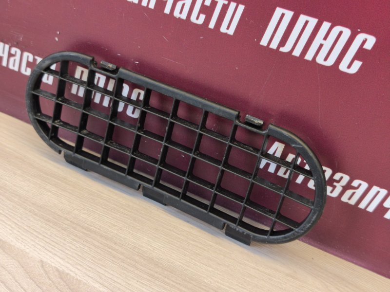 Решетка вентиляции