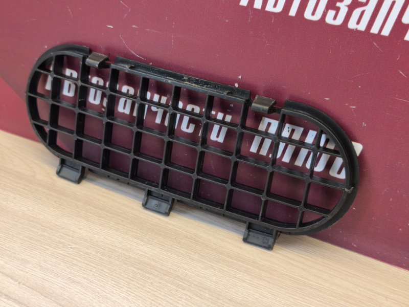 Решетка вентиляции