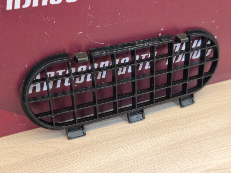 Решетка вентиляции