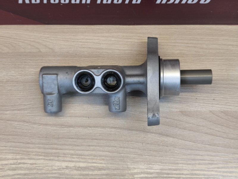 Главный тормозной цилиндр