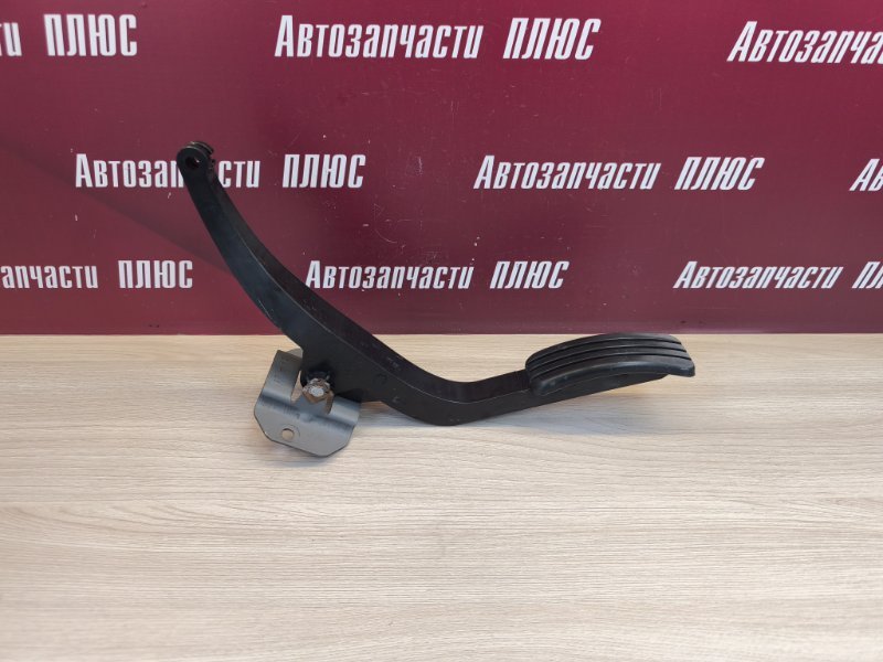 Педаль газа