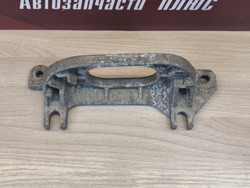 Кронштейн опоры кпп