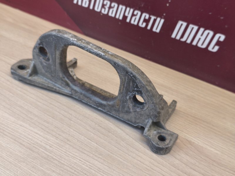 Кронштейн опоры кпп