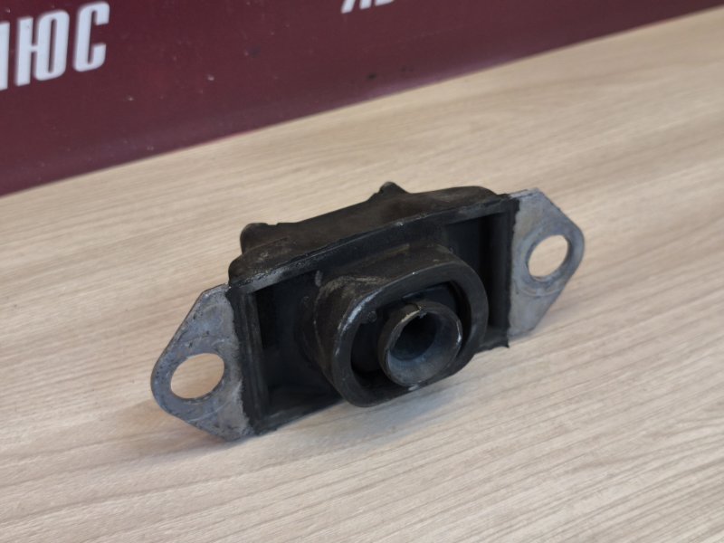 Опора двигателя