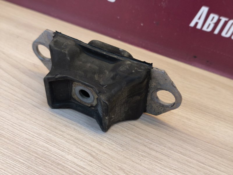 Опора двигателя