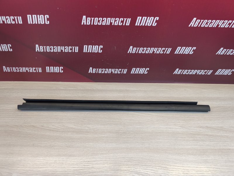 Уплотнитель стекла двери внутренний