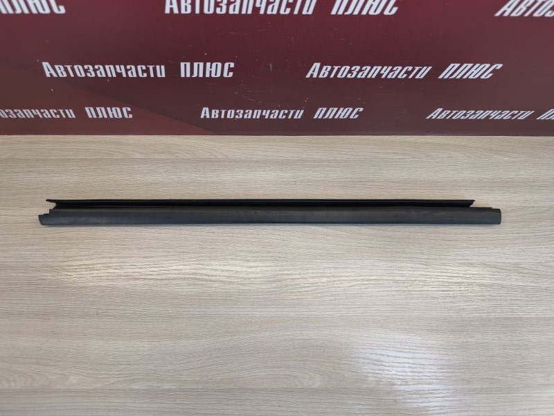 Уплотнитель стекла двери внутренний