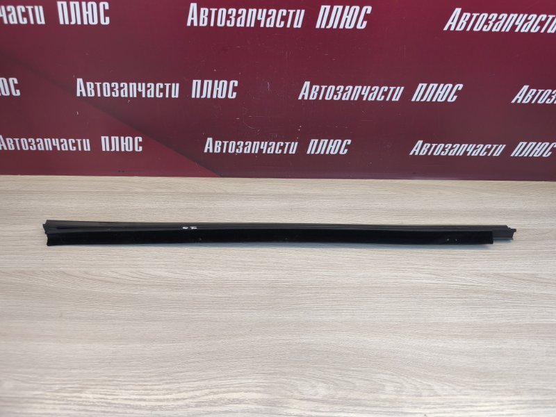 Уплотнитель стекла двери внутренний