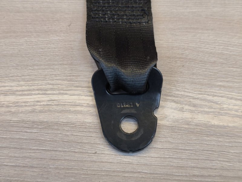 Ремень безопасности