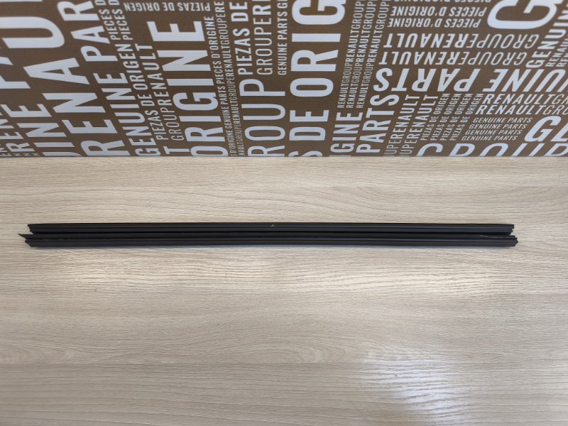 Уплотнитель стекла двери внутренний