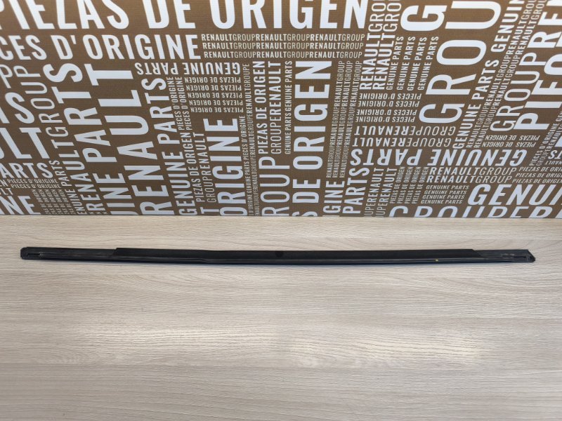 Уплотнитель стекла двери внешний