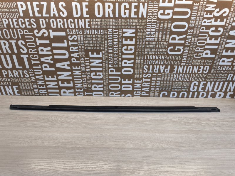 Уплотнитель стекла двери внешний