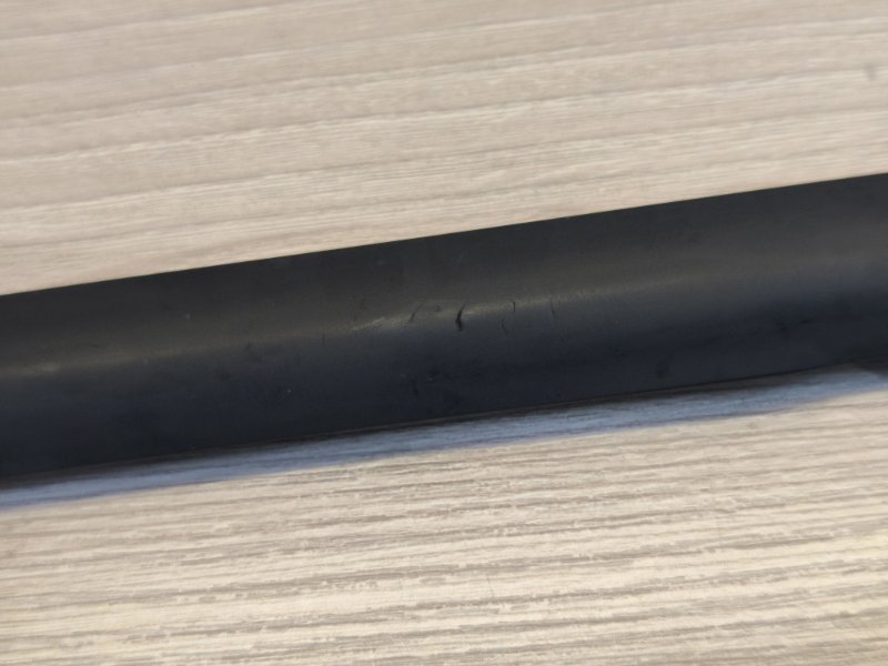 Уплотнитель стекла двери внешний