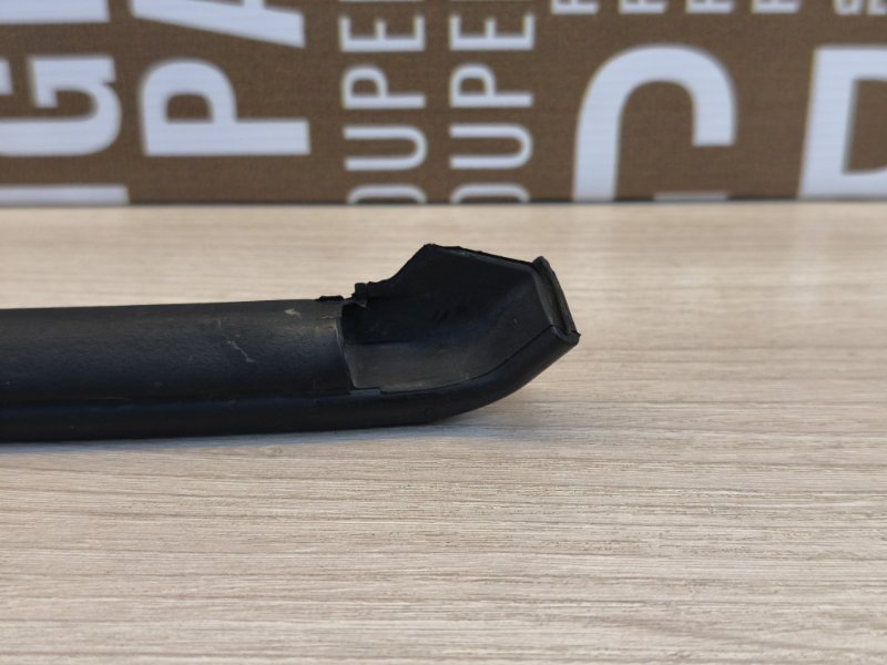 Уплотнитель двери