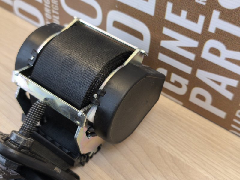 Ремень безопасности