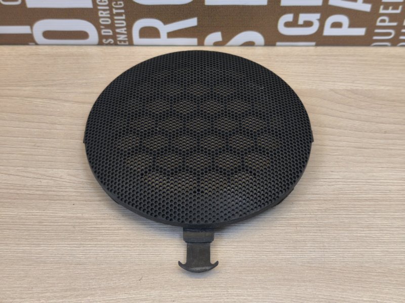 Крышка динамика