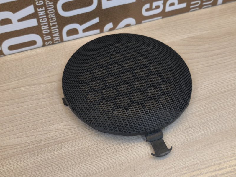 Крышка динамика