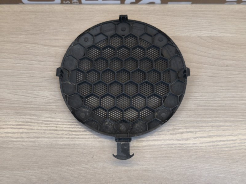 Крышка динамика