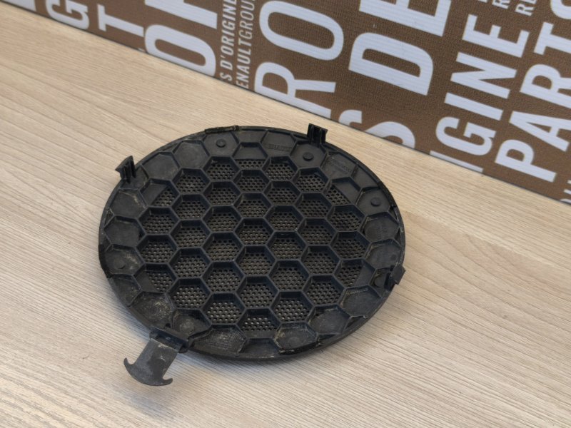 Крышка динамика