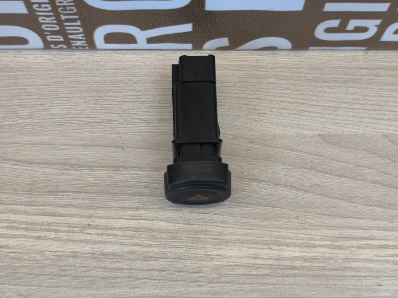 Кнопка аварийной сигнализации