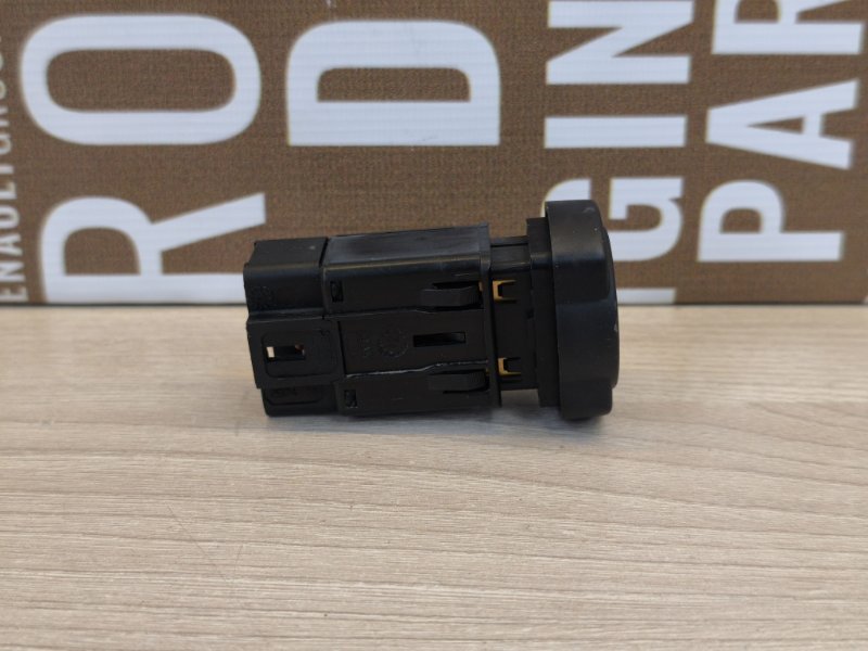 Кнопка аварийной сигнализации