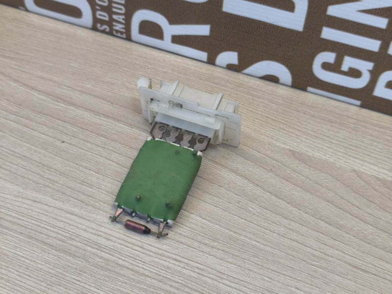 Резистор отопителя