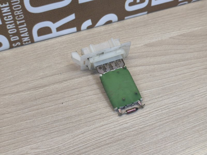 Резистор отопителя