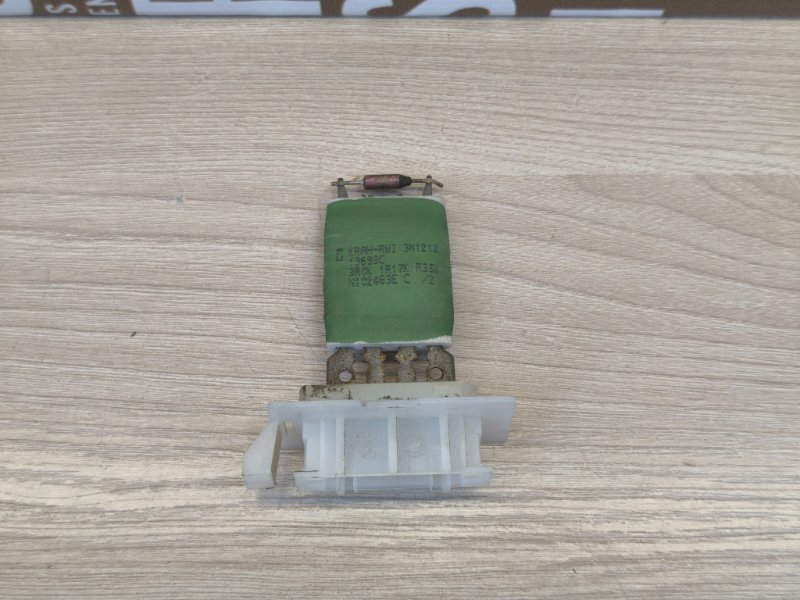 Резистор отопителя