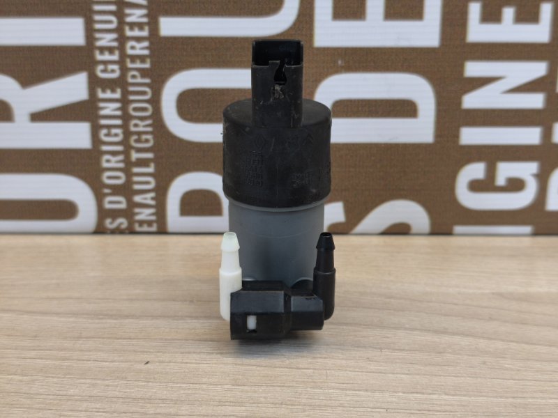 Моторчик бачка омывателя