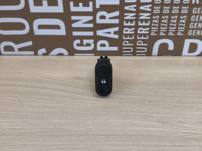 Кнопка стеклоподъемника