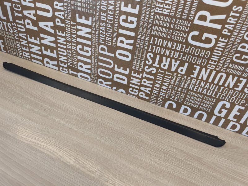 Уплотнитель стекла двери внешний