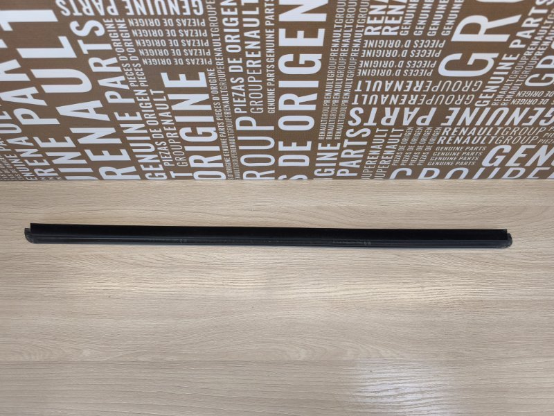 Уплотнитель стекла двери внешний