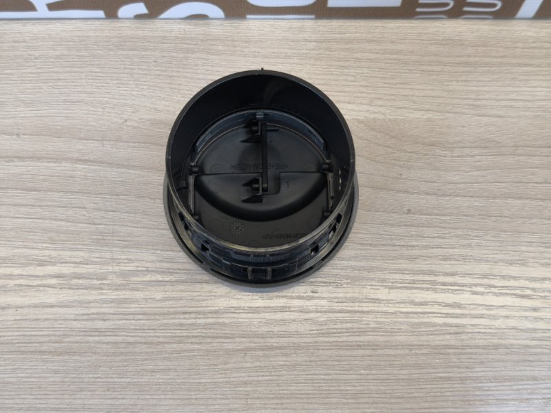 Воздушный дефлектор салона