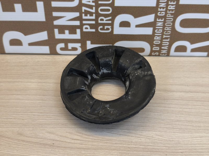 Верхняя опора    пружины